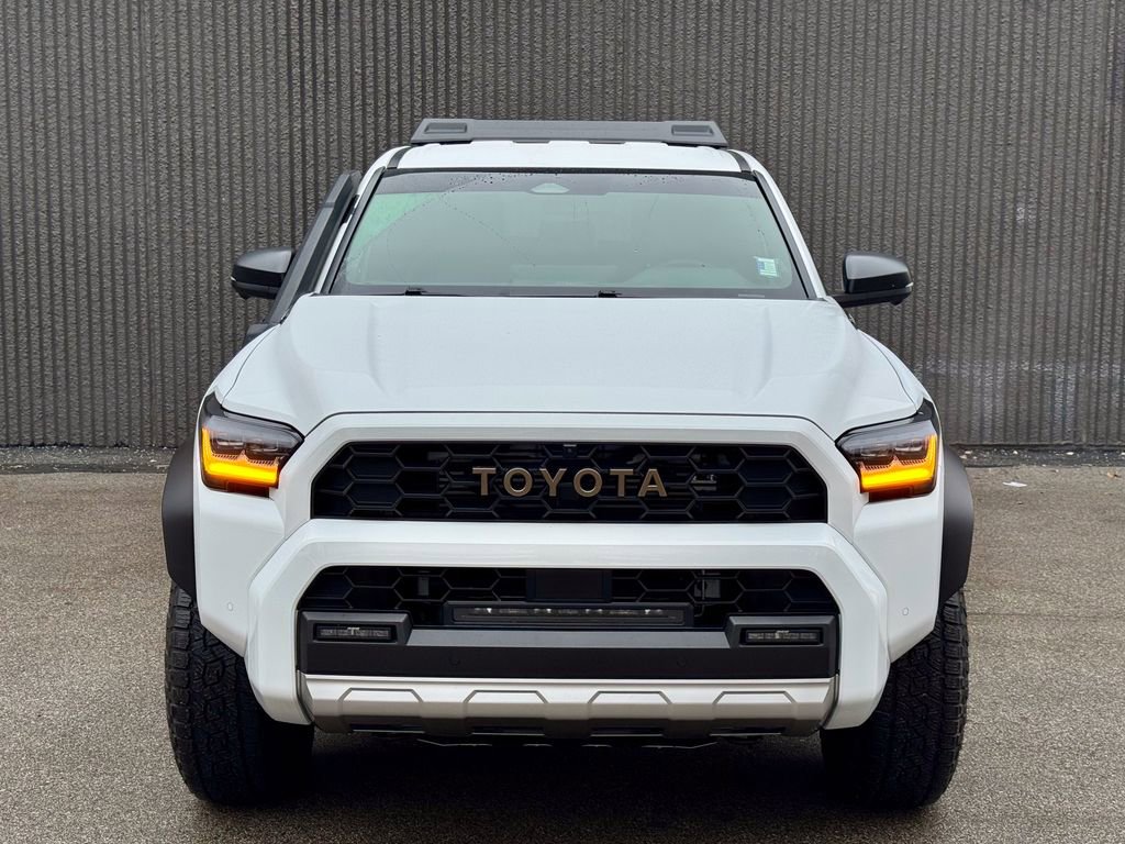 Used 2025 Toyota 4Runner Trailhunter image 7