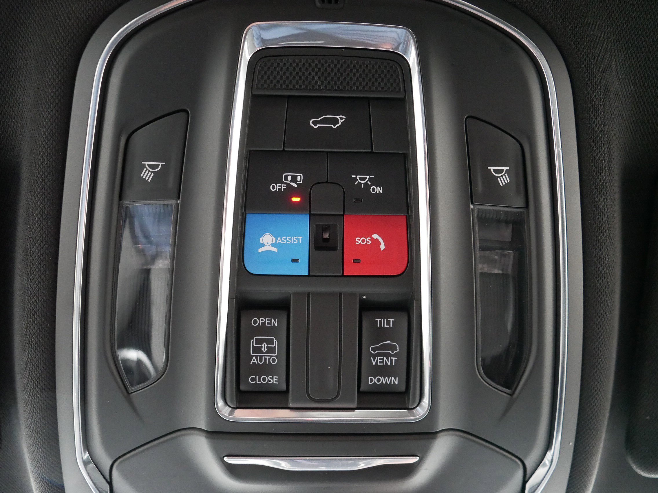 Used 2024 Jeep Grand Cherokee Altitude image 33