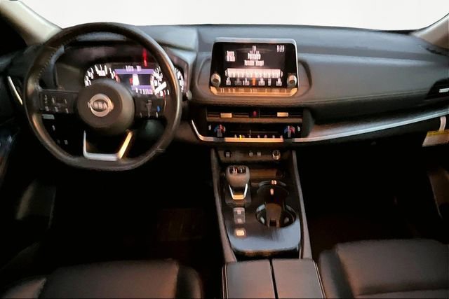 Used 2024 Nissan Rogue SV w/ SV Premium Package image 7