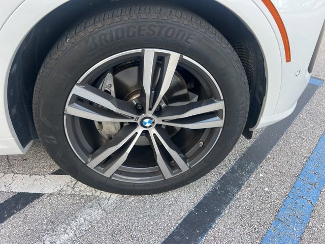 Used 2023 BMW X7 xDrive40i w/ M Sport Package image 29