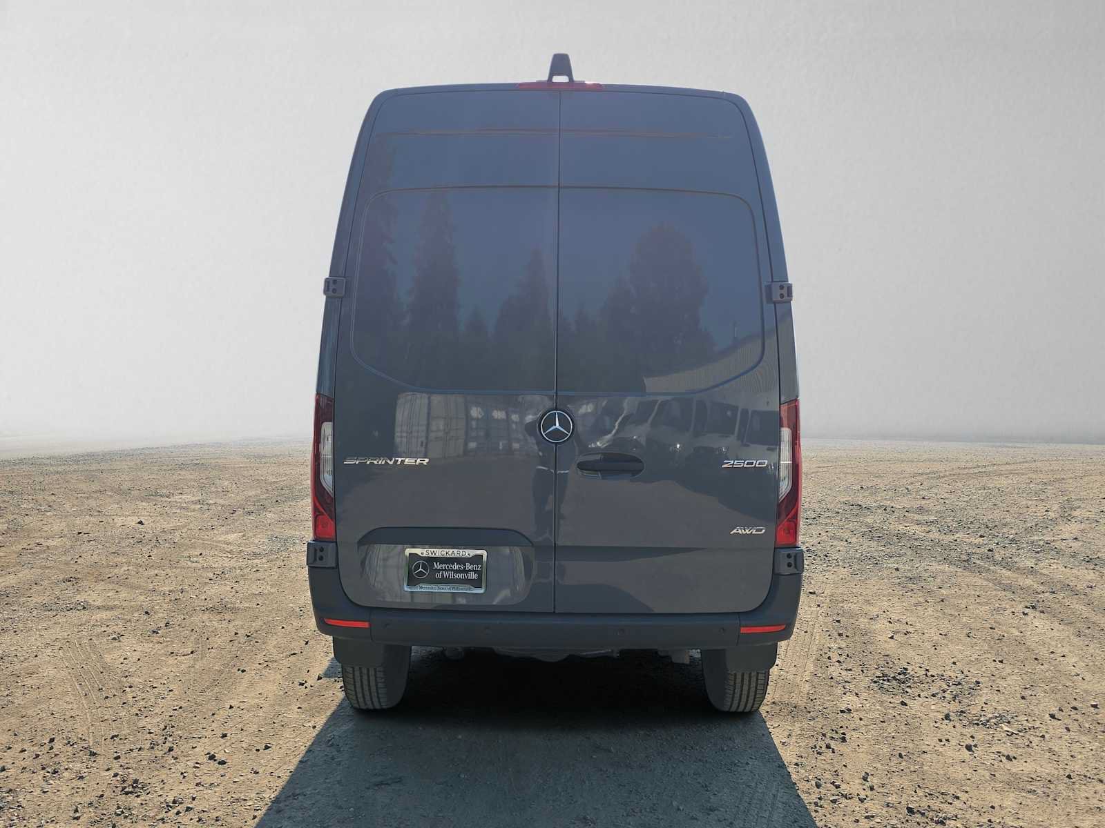 Used 2026 Mercedes-Benz Sprinter 2500 image 4