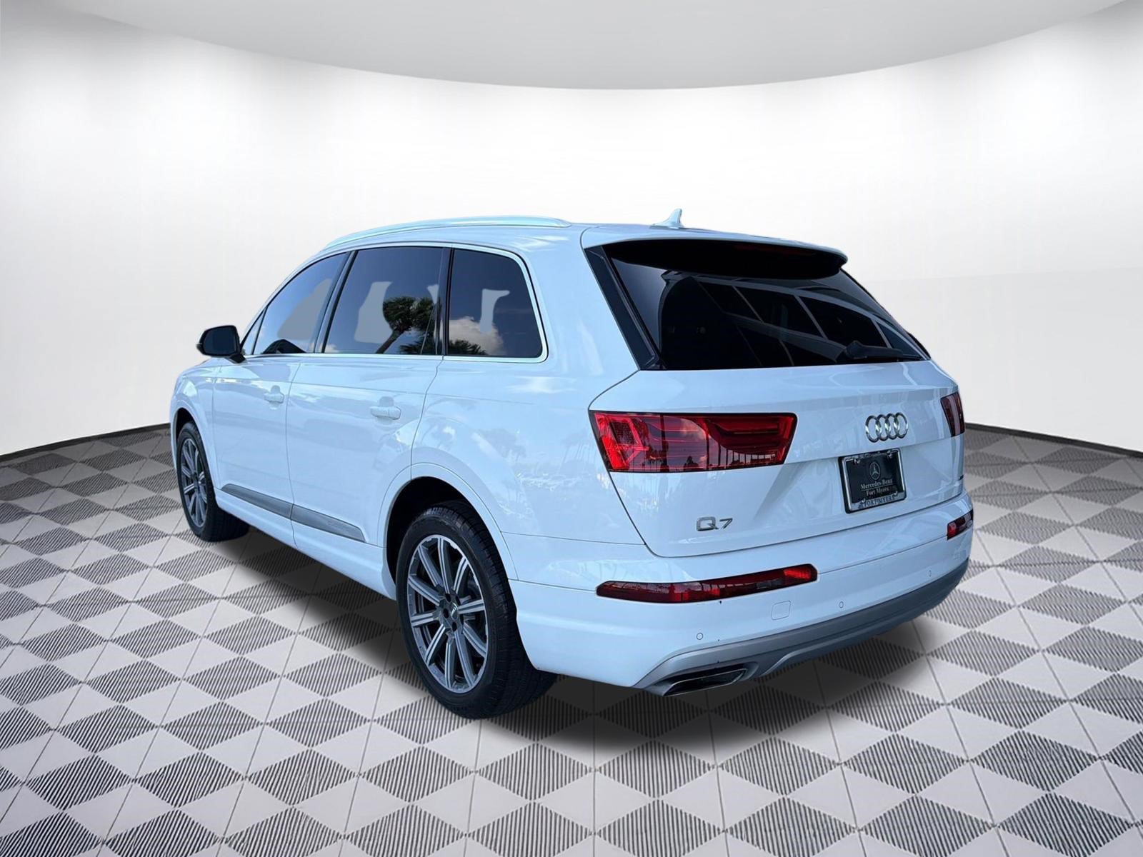Used 2017 Audi Q7 2.0T Premium Plus w/ Premium Plus Package AWD/4WD image 3