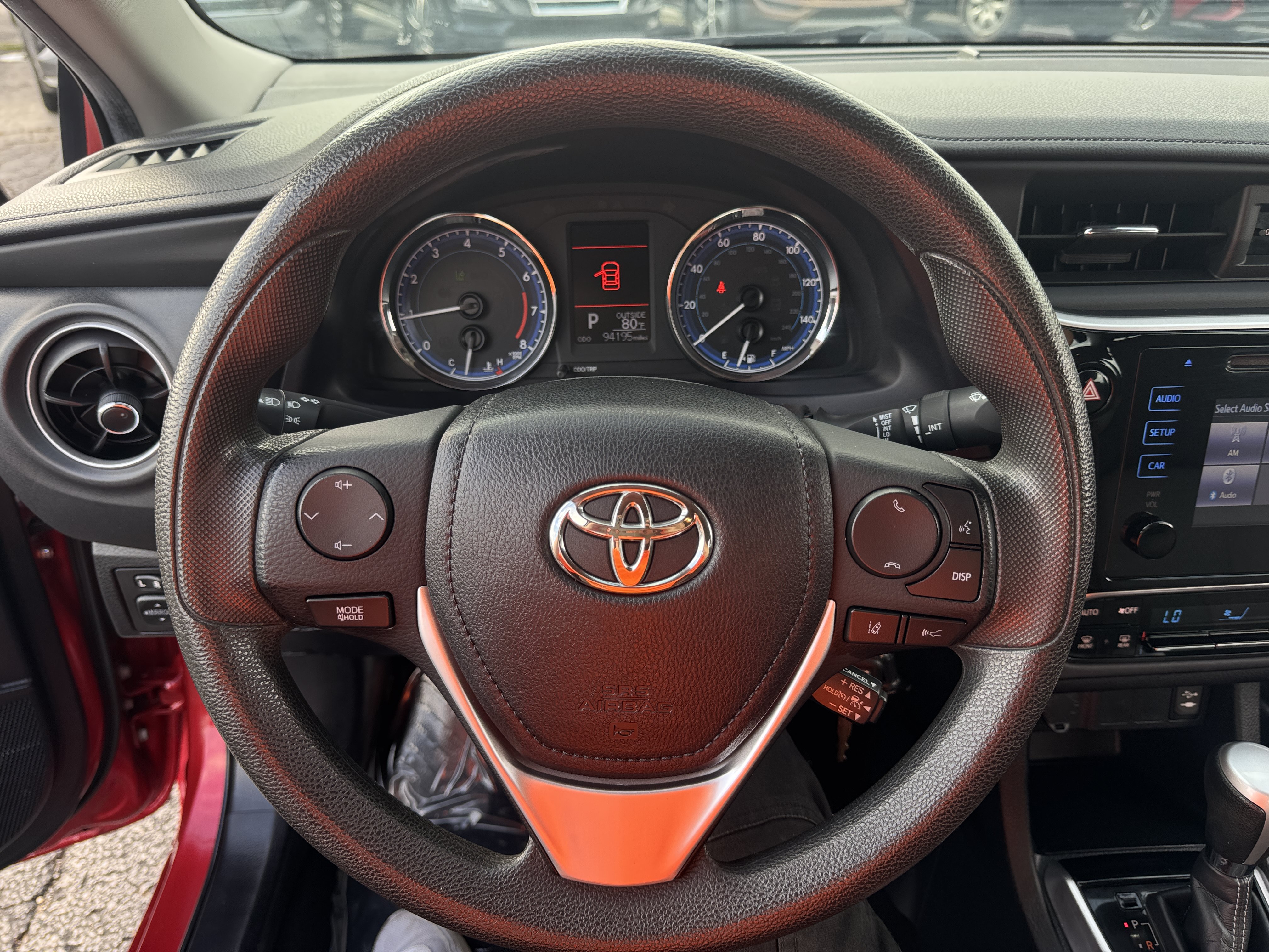 Used 2019 Toyota Corolla LE FWD image 18