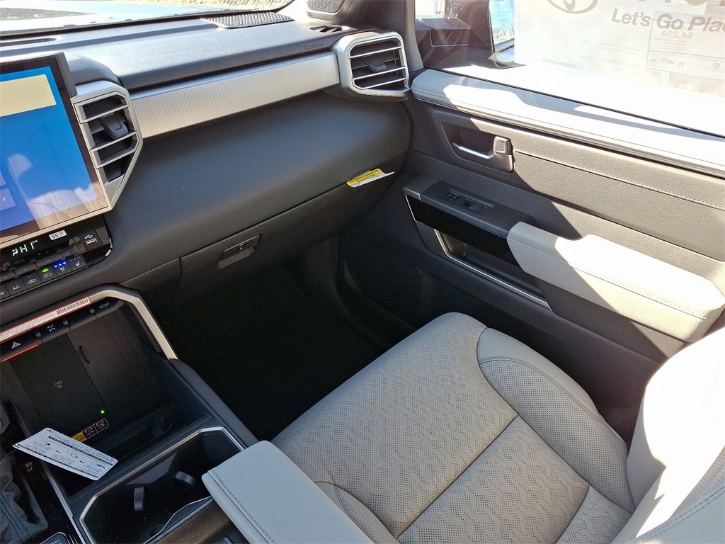 New 2025 Toyota Tundra Limited image 11