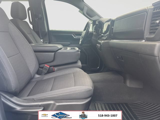 Used 2024 Chevrolet Silverado 1500 LT AWD/4WD image 16