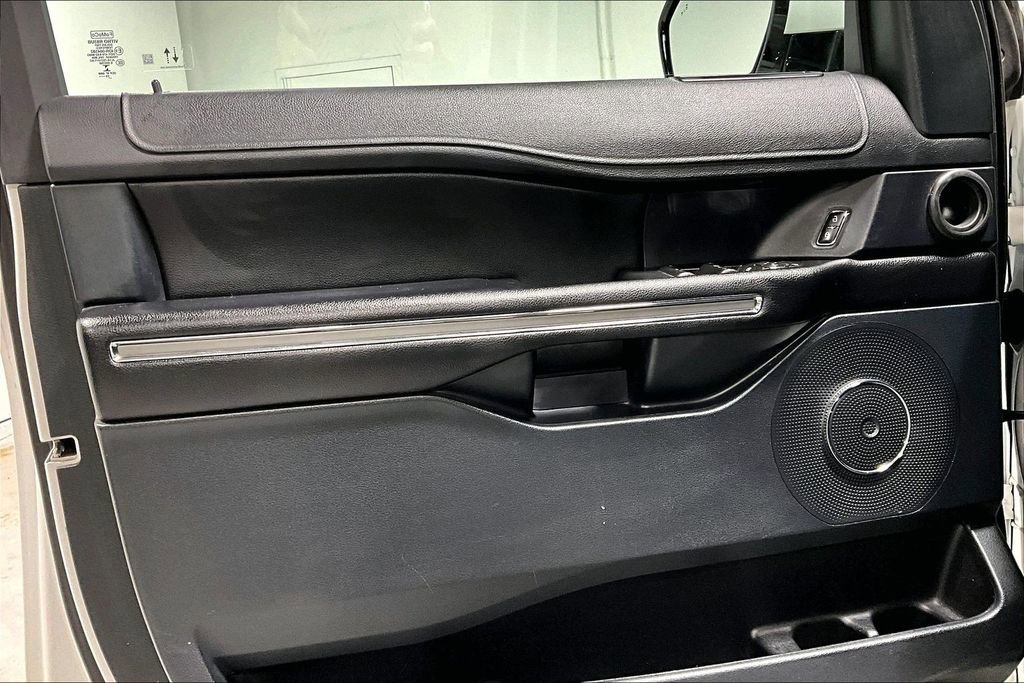 Used 2020 Ford Expedition XLT w/ Equipment Group 201A image 20