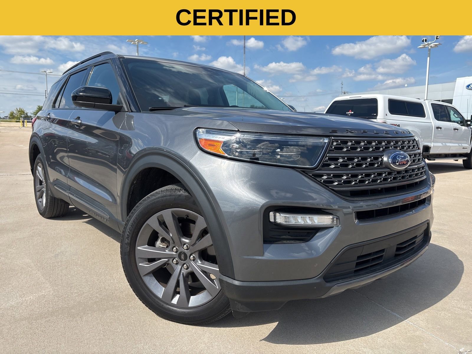 Certified 2022 Ford Explorer XLT w/ Equipment Group 202A image 1