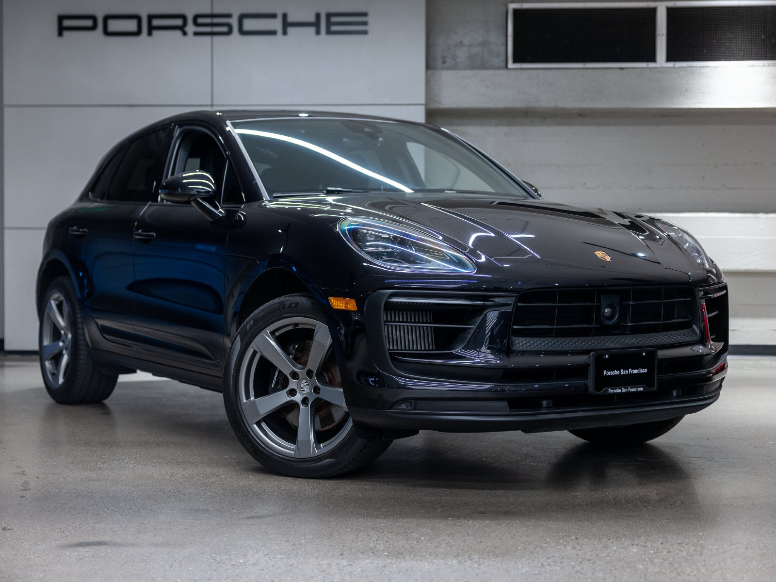 Certified 2023 Porsche Macan S AWD/4WD image 10