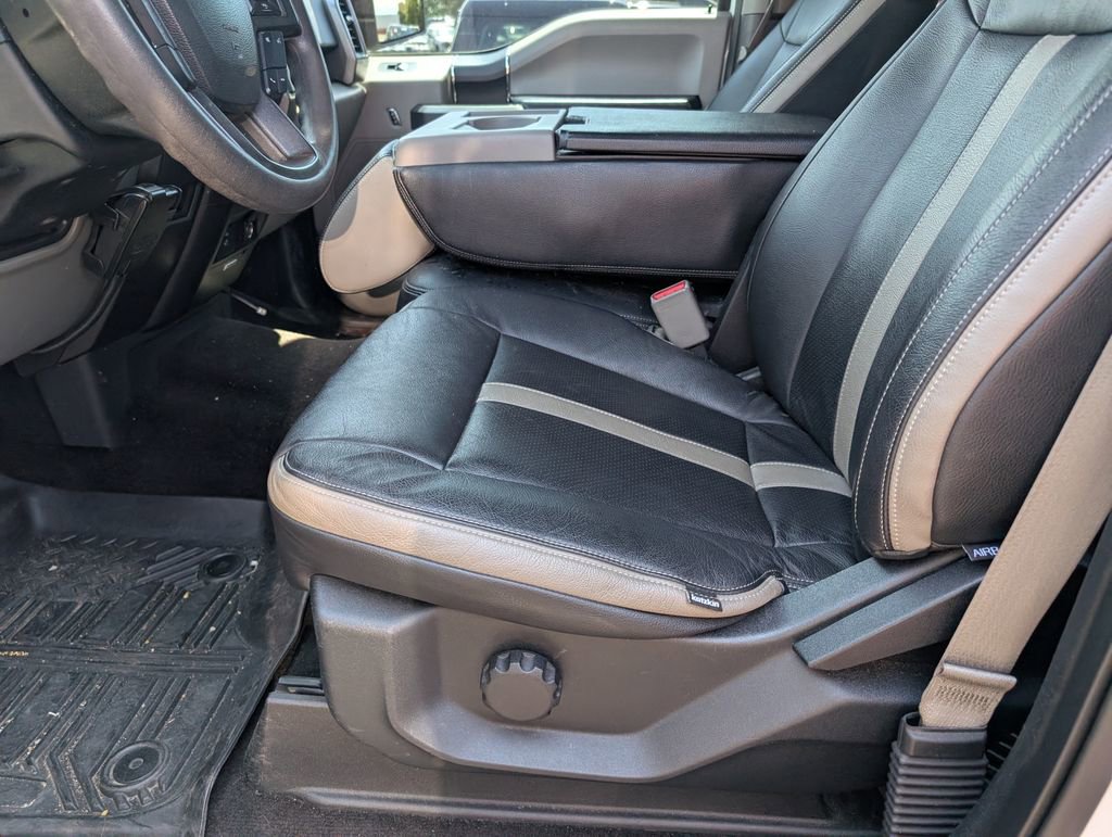 Used 2017 Ford F150 XLT AWD/4WD image 10