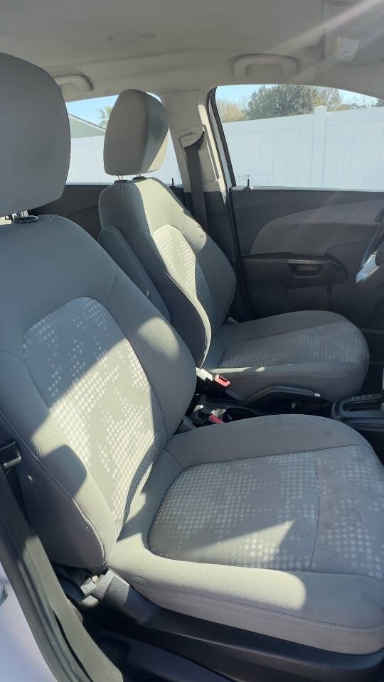 Used 2017 Chevrolet Sonic LT image 14