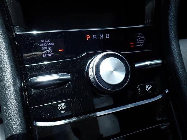 Used 2023 Jeep Grand Cherokee Summit w/ Advanced Protech Group IV AWD/4WD image 20