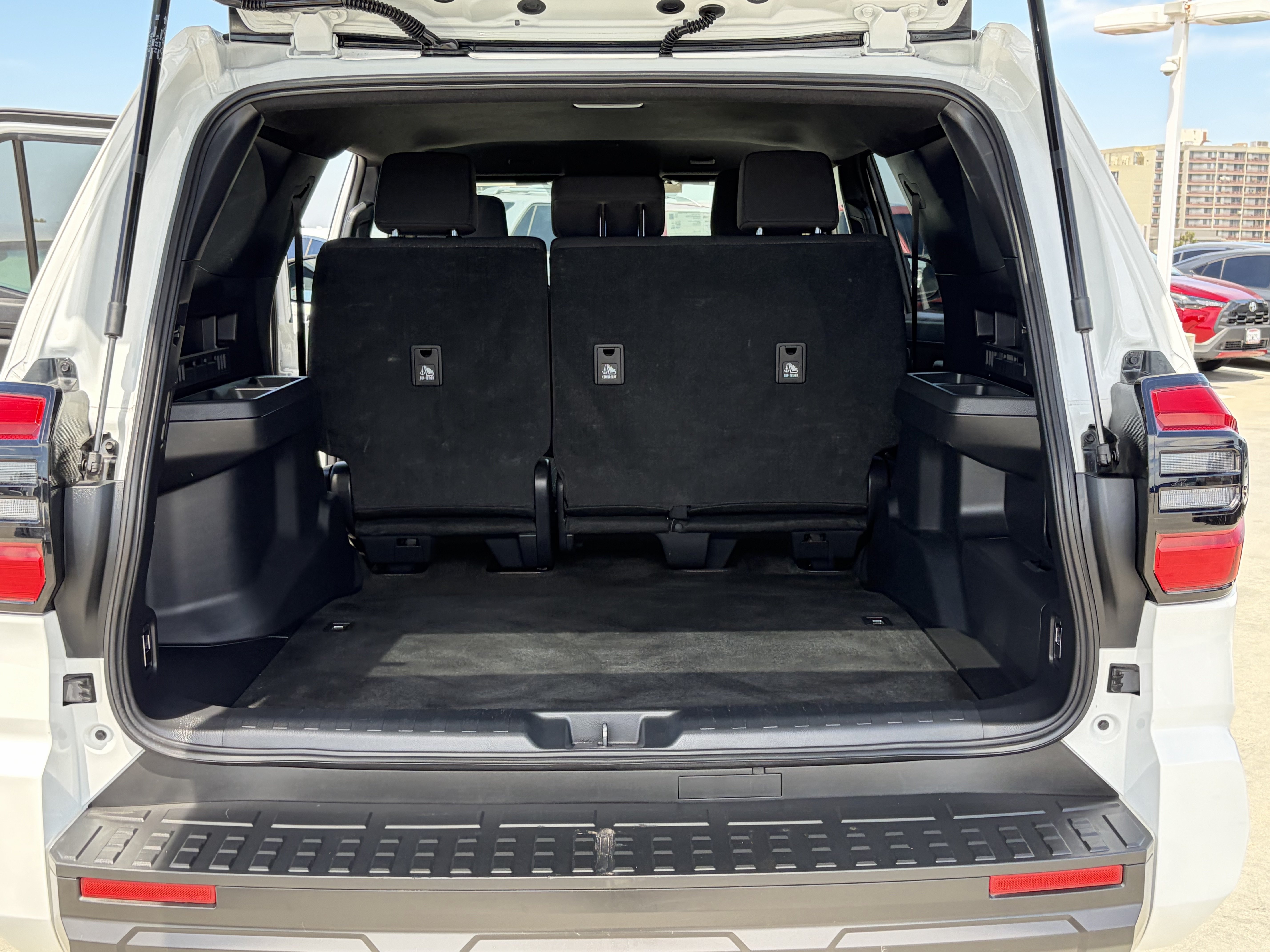 Certified 2025 Toyota 4Runner SR5 AWD/4WD image 22