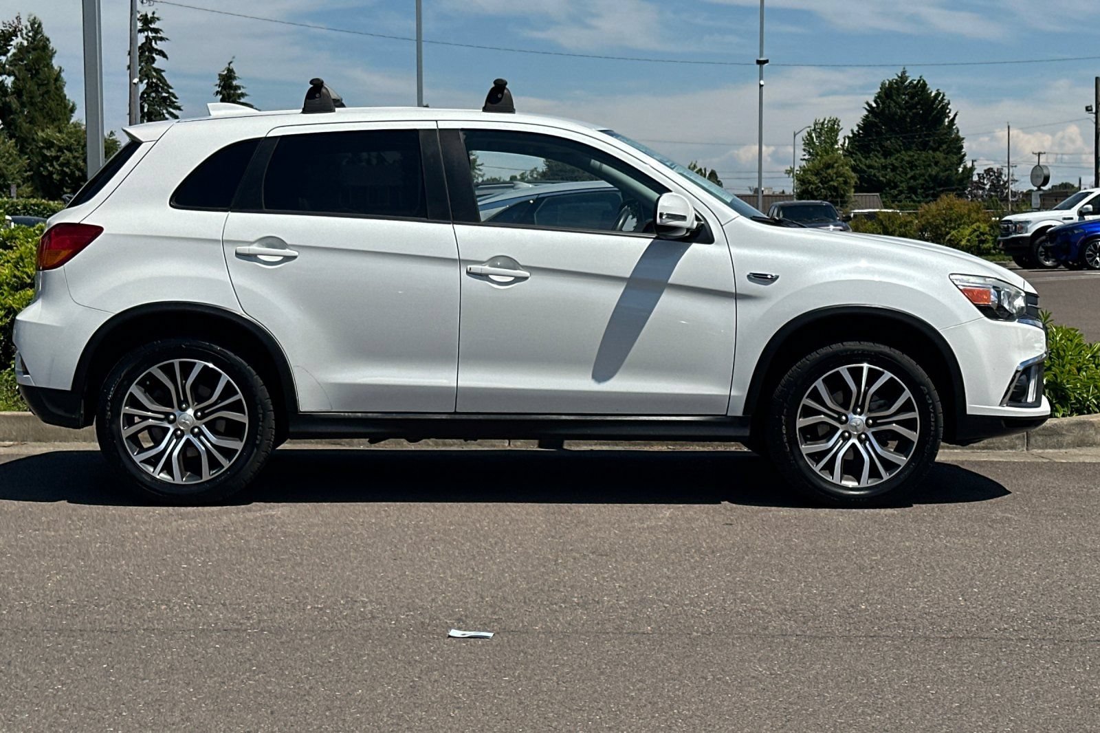 Used 2019 Mitsubishi Outlander Sport SE FWD image 3