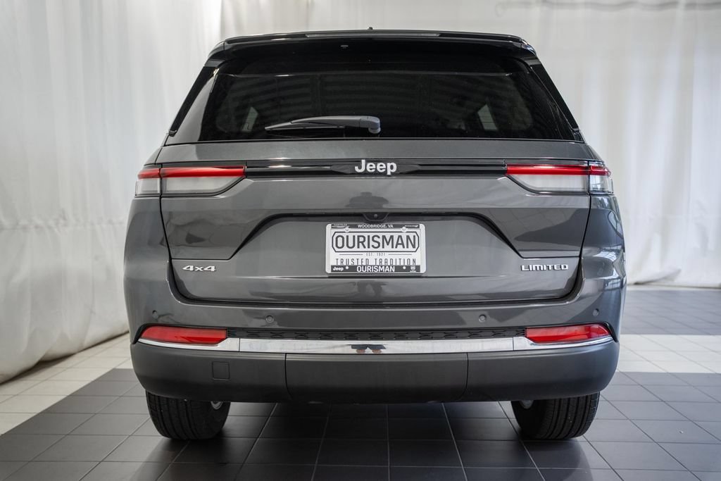 Used 2023 Jeep Grand Cherokee Limited AWD/4WD image 5