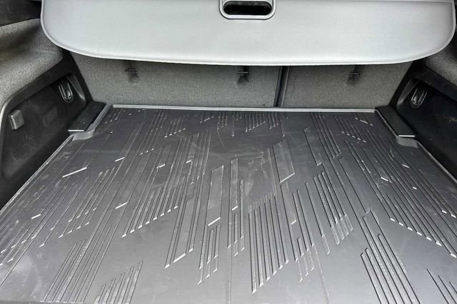 New 2026 Cadillac Optiq Sport 2 image 15