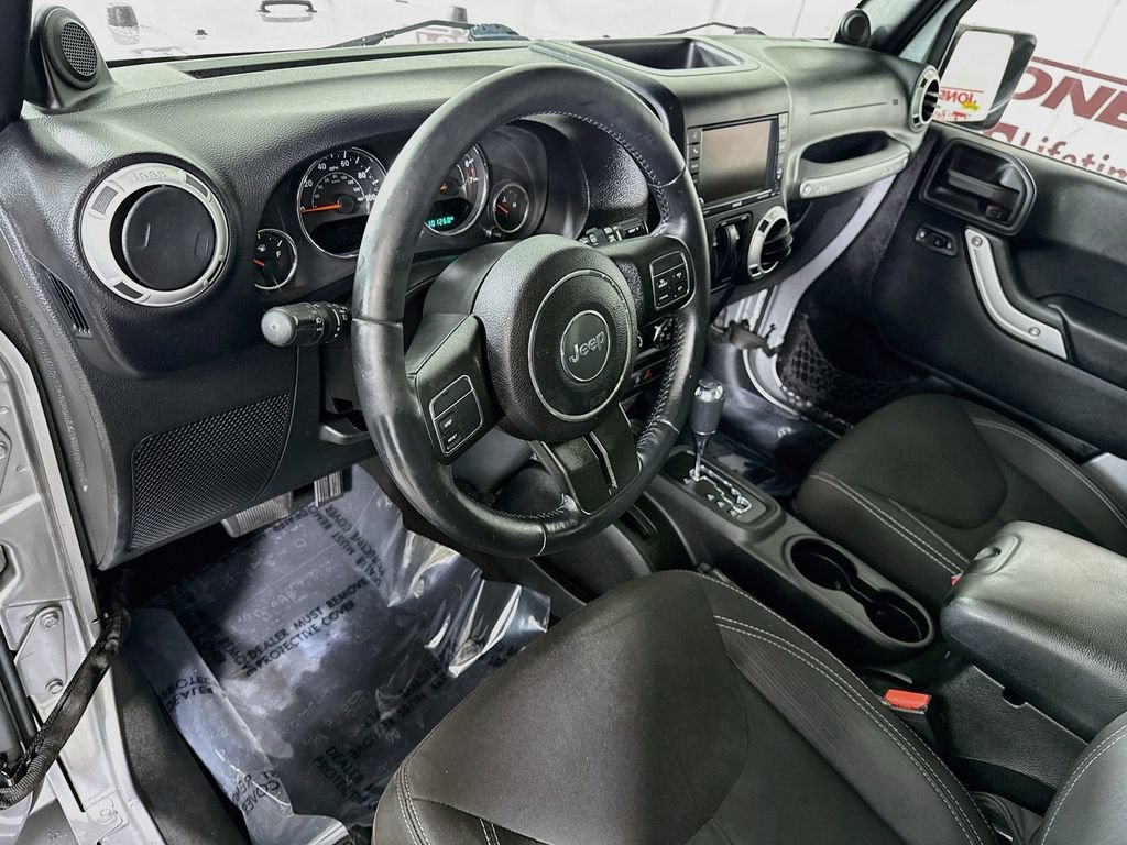 Used 2014 Jeep Wrangler Sahara w/ Trailer Tow Group AWD/4WD image 16