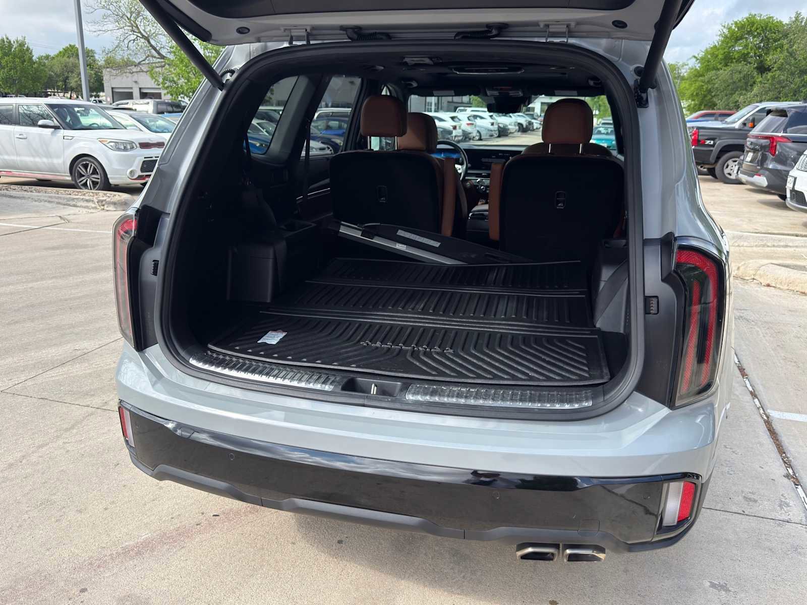 Certified 2024 Kia Telluride SX Prestige X-Pro image 7