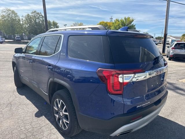 Used 2023 GMC Acadia SLE w/ Driver Convenience Package image 2