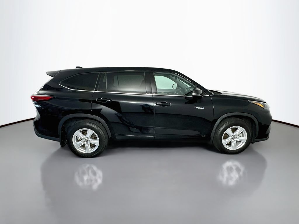 Used 2020 Toyota Highlander LE AWD/4WD image 8