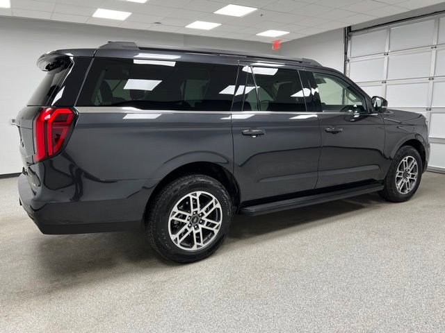 Used 2025 Ford Expedition Max Active AWD/4WD image 11