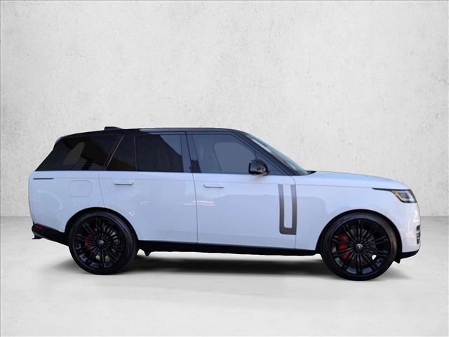 Used 2023 Land Rover Range Rover SE image 4