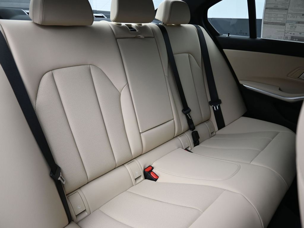 Certified 2025 BMW 330i Sedan w/ Premium Package image 25
