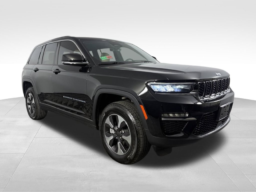 Used 2025 Jeep Grand Cherokee Limited 4xe AWD/4WD image 6