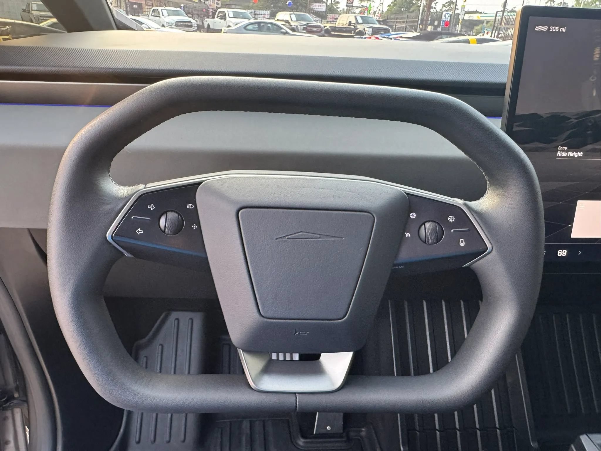 Used 2024 Tesla Cybertruck AWD Crew Cab image 34