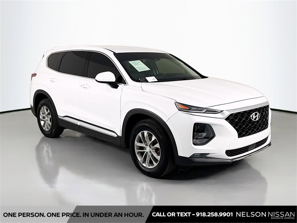 Used 2019 Hyundai Santa Fe SEL image 3