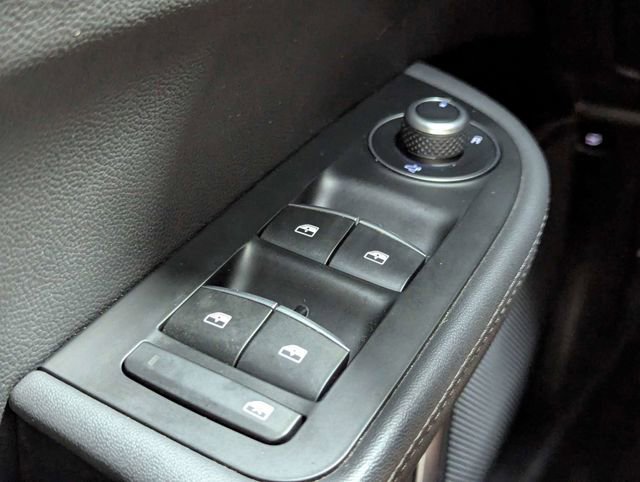 Used 2022 Alfa Romeo Giulia Veloce RWD image 16