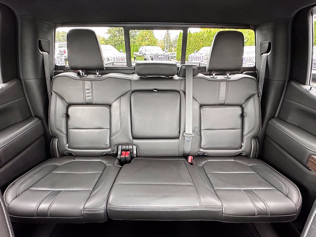 Used 2019 Chevrolet Silverado 1500 High Country w/ Technology Package AWD/4WD image 29