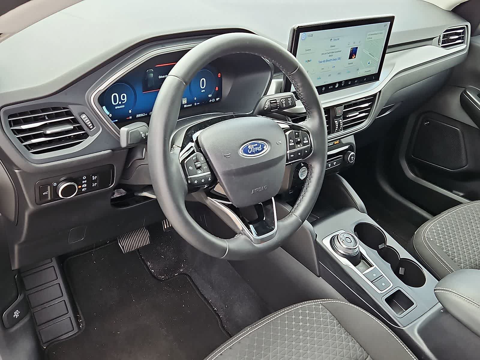 Used 2023 Ford Escape Active w/ Tech Pack #2 FWD image 8
