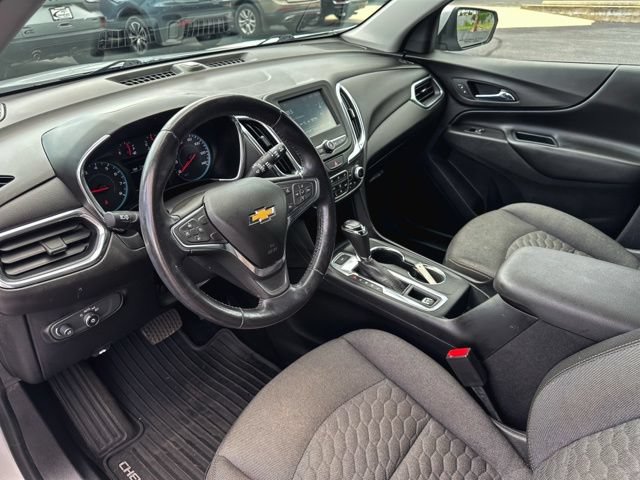Used 2018 Chevrolet Equinox LT FWD image 13