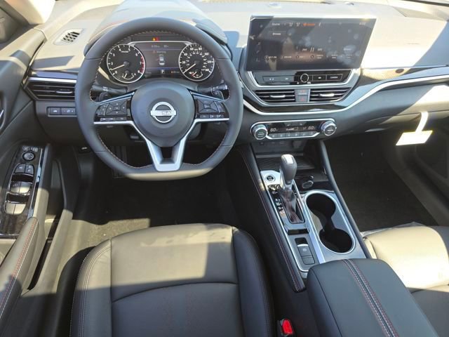 New 2025 Nissan Altima 2.5 SR w/ SR Premium Package image 3