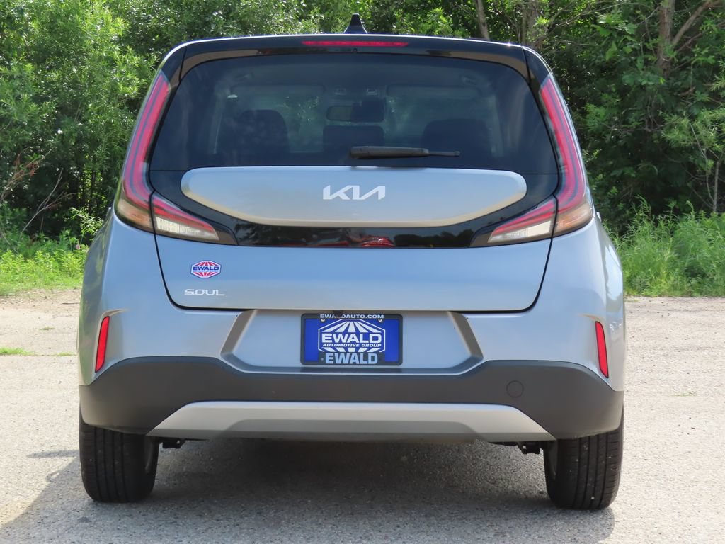 Certified 2024 Kia Soul LX w/ Option Group 015 FWD image 15