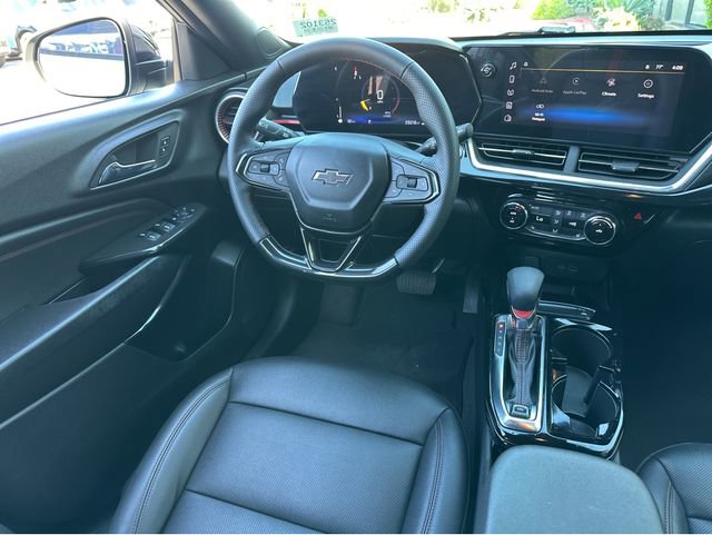 Used 2024 Chevrolet Trax RS w/ Sunroof Package image 12