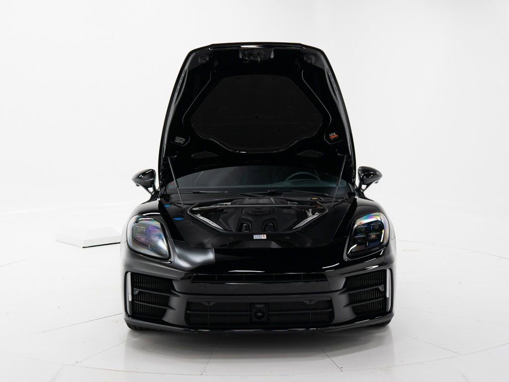 Used 2024 Porsche Panamera 4 image 45