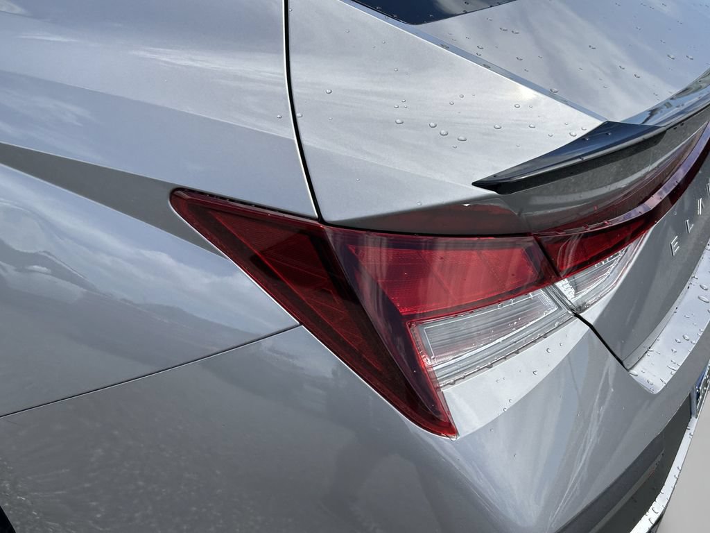 Certified 2025 Hyundai Elantra Sport FWD image 35