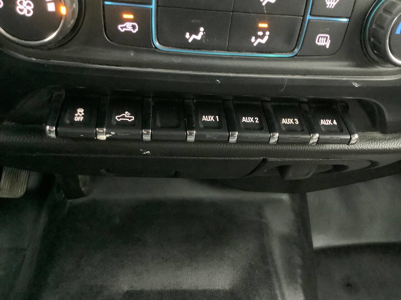 Used 2017 Chevrolet Silverado 1500 W/T w/ Trailering Package image 35