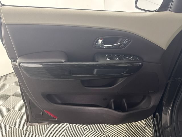Used 2017 Kia Sedona SX Limited FWD image 28