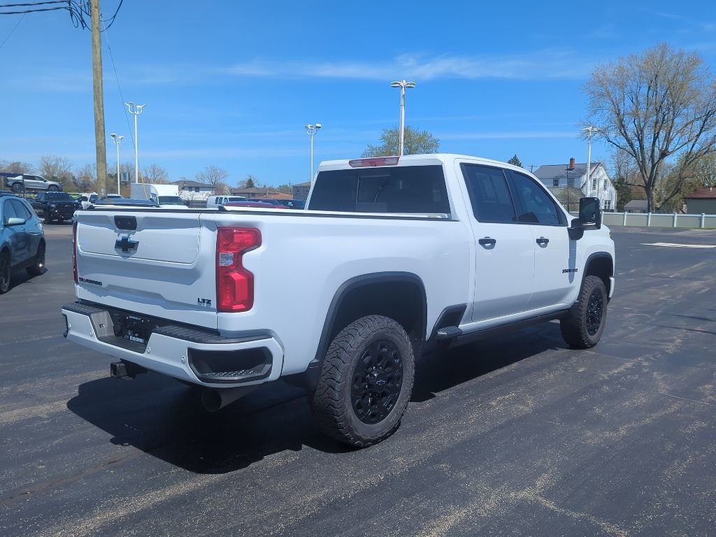 Certified 2024 Chevrolet Silverado 3500 LTZ w/ LTZ Plus Package AWD/4WD image 9