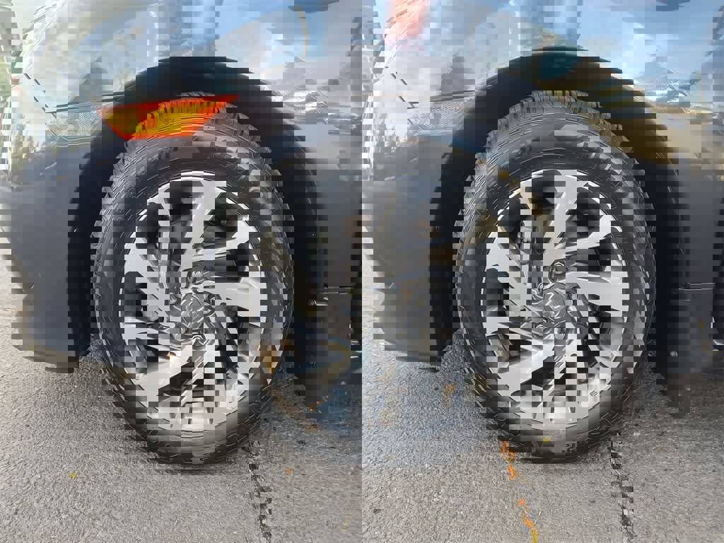 Used 2018 Honda Civic EX image 10