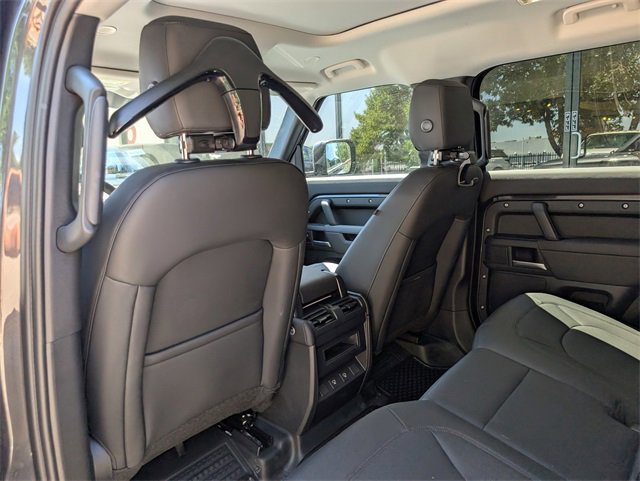 Used 2025 Land Rover Defender 110 S image 12