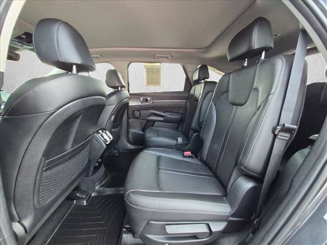 Used 2023 Kia Sorento SX FWD image 21