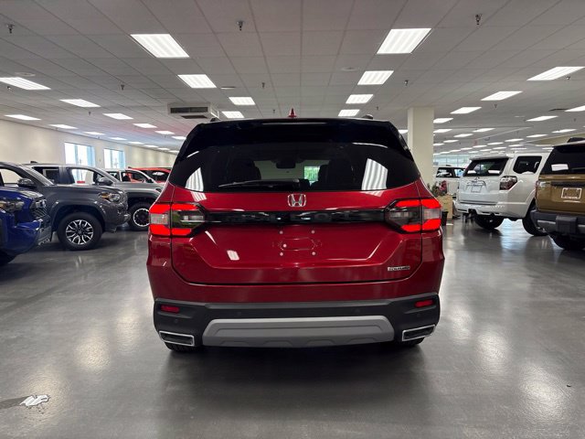 Used 2024 Honda Pilot Touring image 6