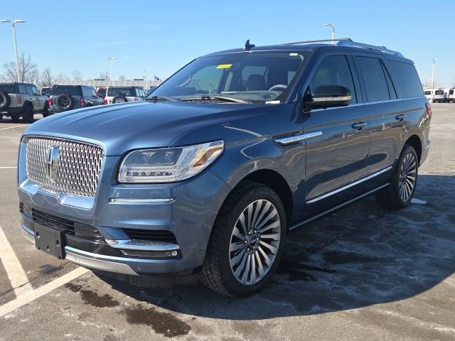 Used 2020 Lincoln Navigator Reserve w/ Luxury Package image 2
