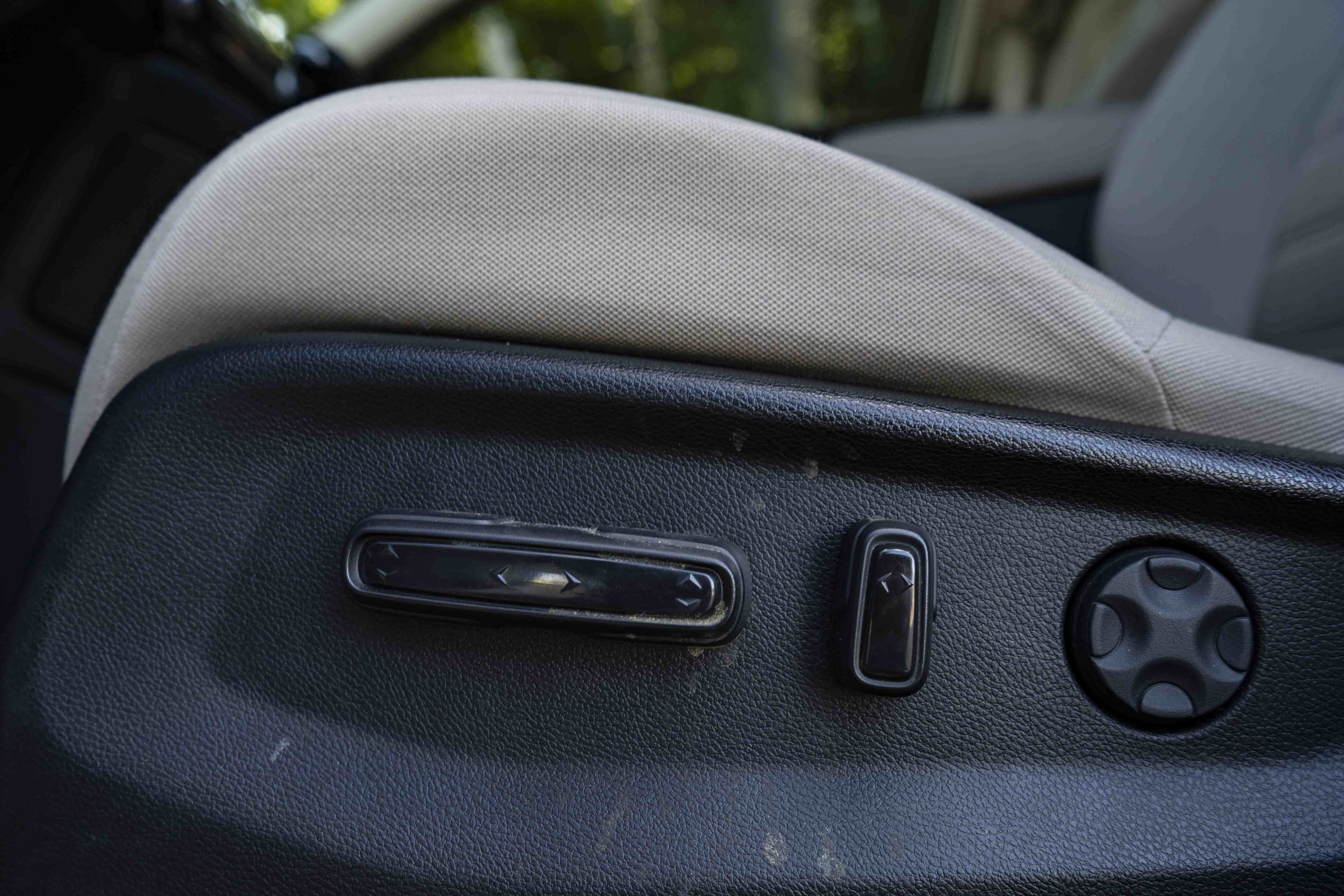 Used 2017 Honda CR-V EX image 39