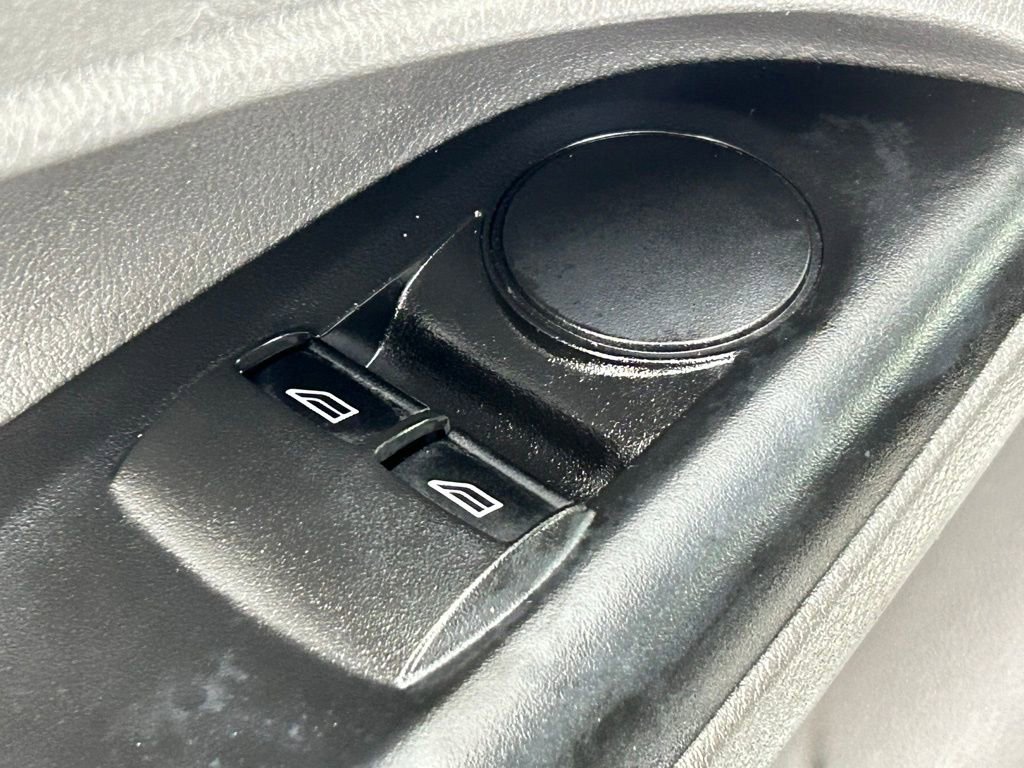 Used 2020 Ford Transit Connect XL image 29