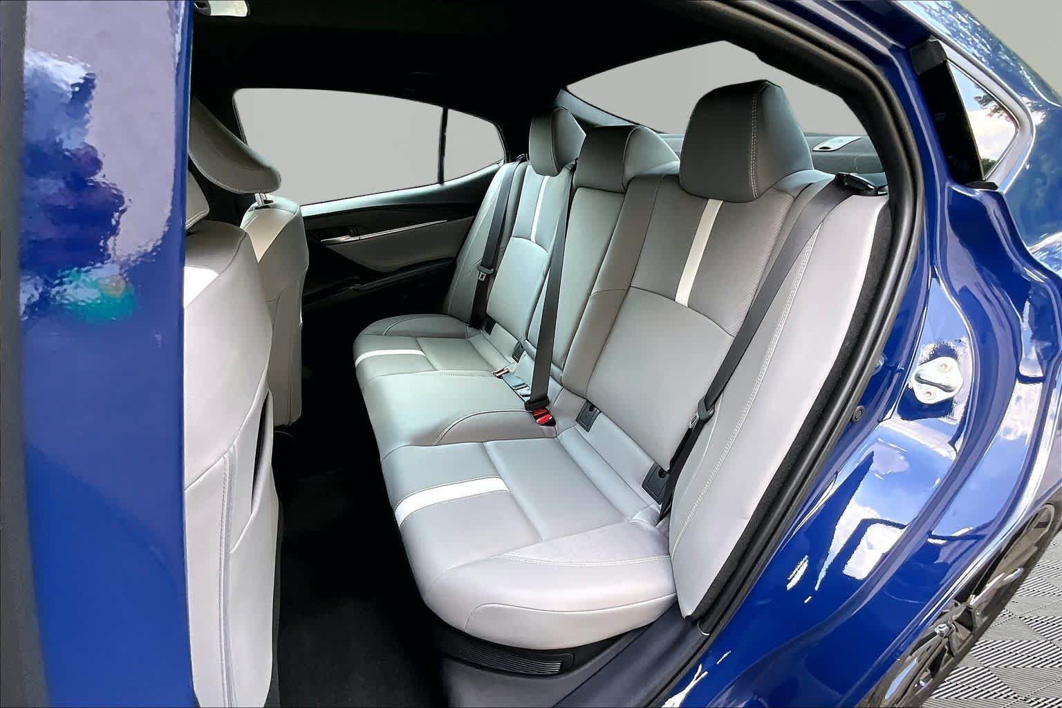 Used 2025 Toyota Camry SE w/ Convenience Package FWD image 21