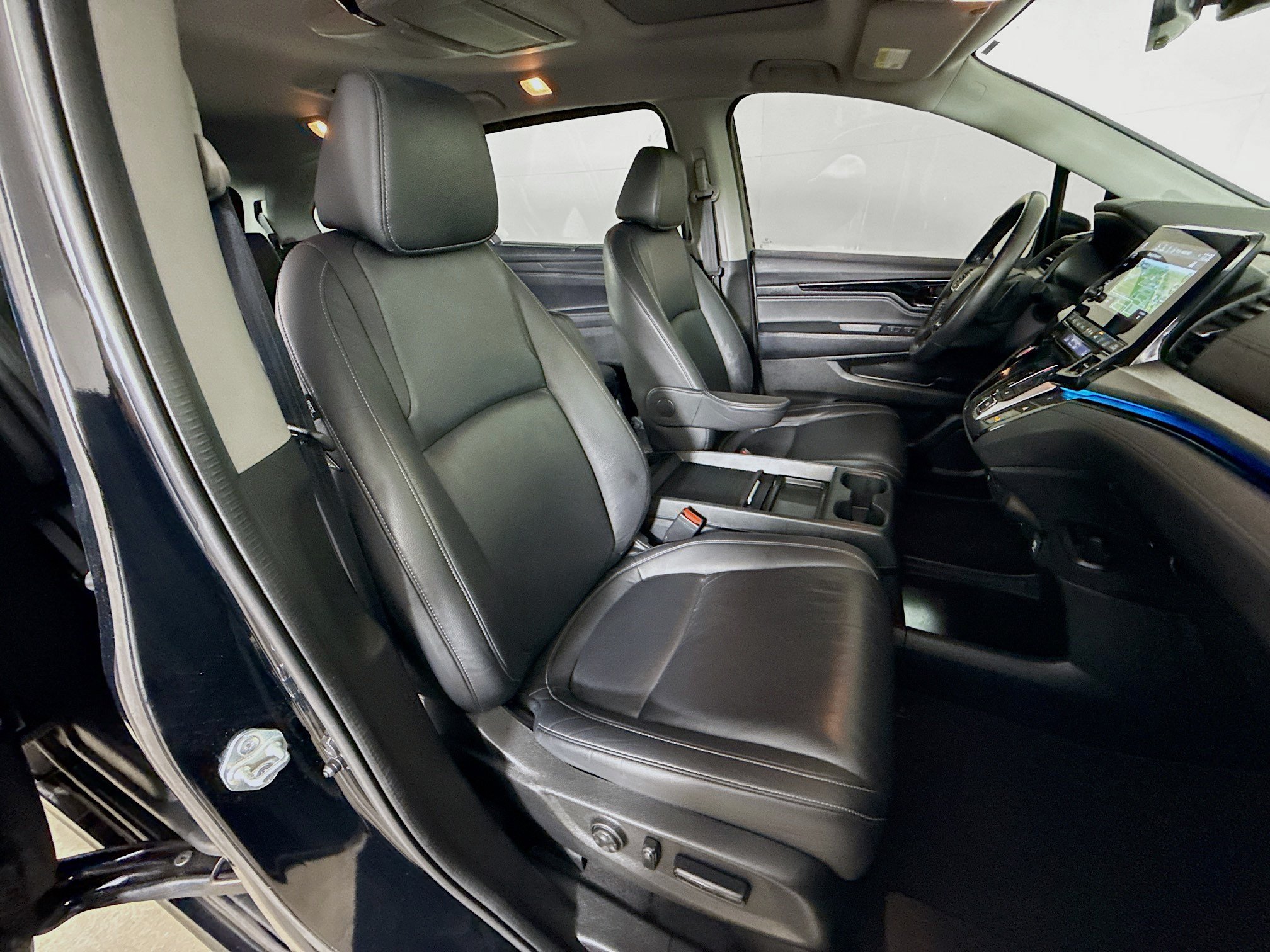 Used 2023 Honda Odyssey Touring image 39